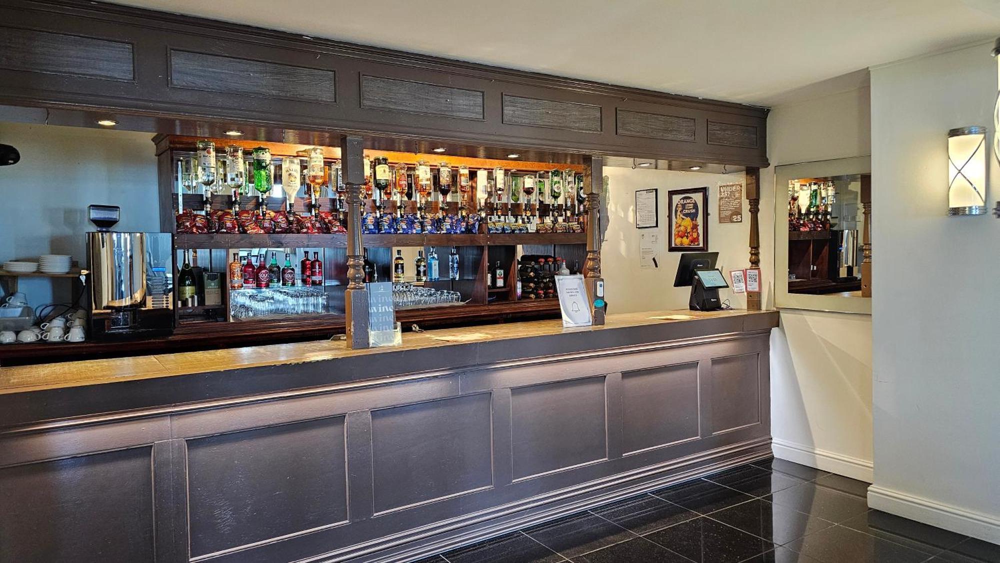 The Strand Hotel Eastbourne Exterior photo